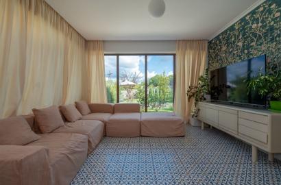 nearly repaired 8-room house for sale